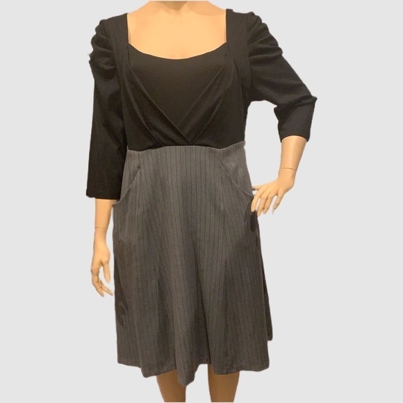 Igigi 2 Pc Look Ruched Pinstripe Dress, Plus Size 22/24 Black & Gray 3/4 Sleeves - Picture 1 of 15